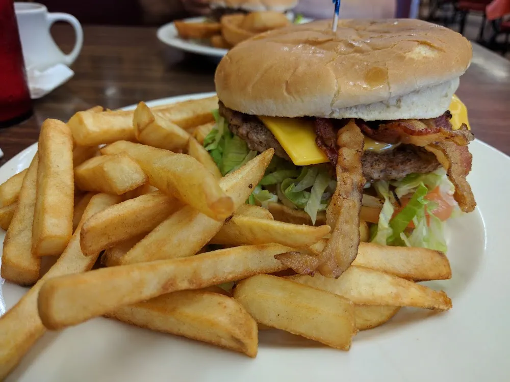 Bacon Cheeseburger with Fries