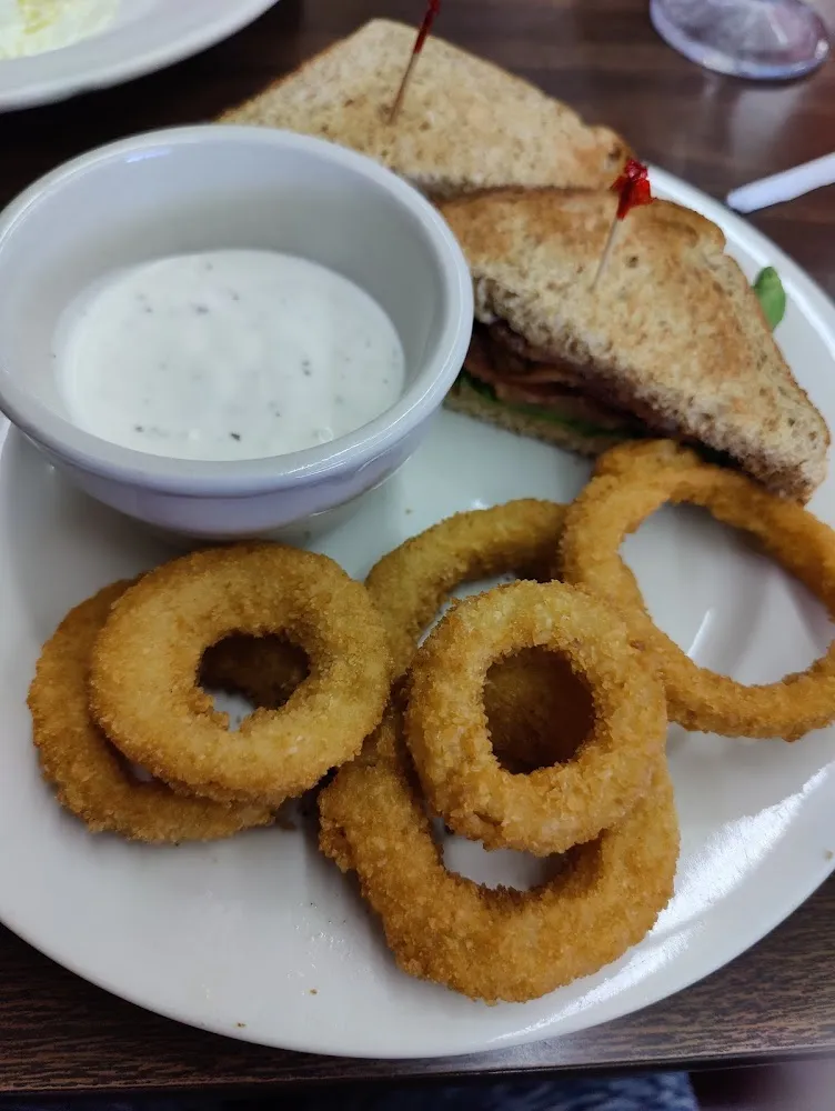 blt with Onion Rings